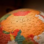 Cina: surplus commerciale di 1,5 trilioni di yuan a dicembre, spinta dalle esportazioni