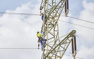 E.ON raccoglie 1,6 miliardi di euro con due tranche obbligazionarie: 750 milioni a 8 anni e 850 milioni a 10 anni