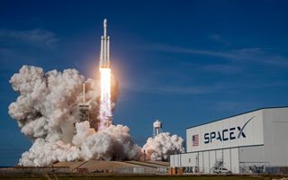 SpaceX si prepara alla più grande IPO di sempre: Musk schiera le principali banche di Wall Street
