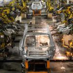 Berenberg aumenta il target price di Stellantis a 10 euro, ma downgrade per BMW e Renault