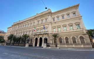 Bankitalia: prestiti al settore privato crescono del 2,1 % a novembre, depositi restano stabili