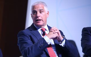 Unicredit avvia trattative con Delfin per acquisire la sua quota nella holding aziendale