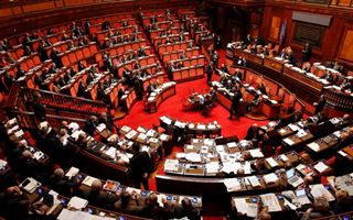 Forza Italia chiede approvazione di misure ponte per il gioco fisico nella legge di Bilancio 2026