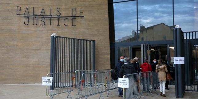 Aix-en-Provence: primo processo contro acquirente di bambola pedopornografica