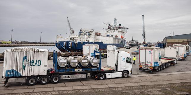 Uranio francese e russo: il commercio continua quasi quattro anni dopo l'invasione ucraina