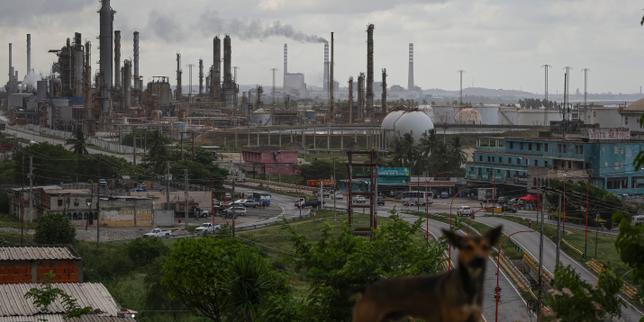 Trump punta al petrolio venezuelano: l'espulsione di Maduro come chiave per le grandi compagnie statunitensi