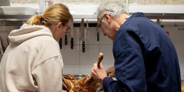 Ristorazione in Italia: occupazione, salari bassi e violenze sul lavoro