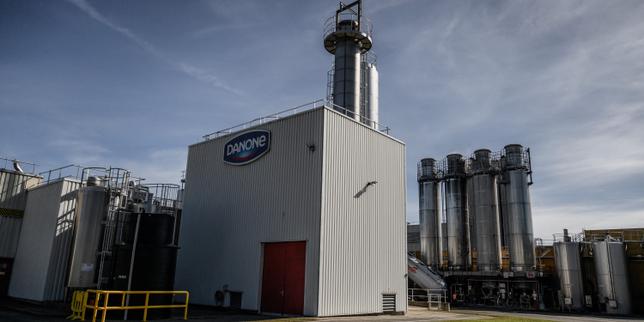 Danone amplia richiamo latte infantile: sicurezza garantita nonostante blocchi a Singapore