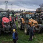 Trattori in mobilità: blocchi e proteste degli agricoltori a Parigi e Tolosa