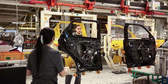 Sébastien Martin a Douai: difesa della produzione francese di auto contro il «grand remplacement» cinesi