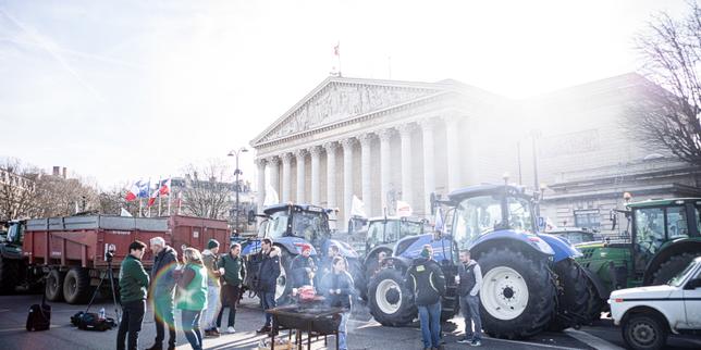 Giovani agricoltori a Parigi: “Il mio nonno sarebbe orgoglioso di me”