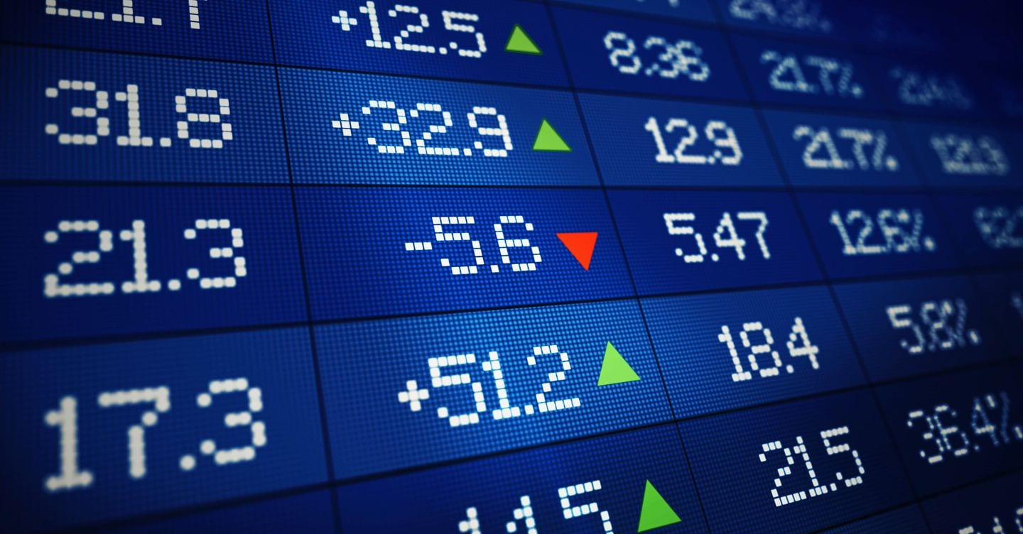 FTSE 100 supera i 10.000 punti: nuovo record storico e driver di crescita nei settori tecnologico, bancario e delle materie prime