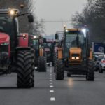 Blocchi agricoli in Francia: petrolio a Vatry, A50 in Var e Tolosa sotto pressione