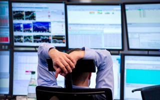 Mercato azionario europeo in rosso: Piazza Affari e le borse scendono a causa delle tensioni in Iran