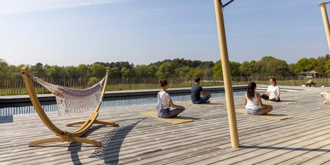 Soggiorni yoga brevi in Francia: un nuovo trend di benessere per donne CSP+