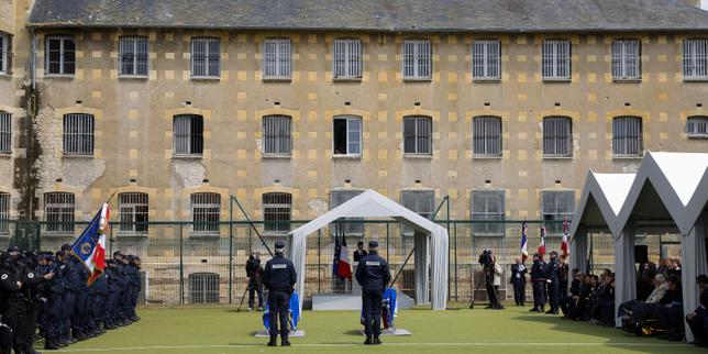 Stato in riforma: creazione di società fonciaria per gestire il patrimonio immobiliare e porre fine ai locali gratuiti