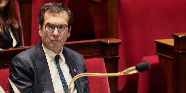 Proposta di legge sul 1° maggio: aziende possono richiamare i dipendenti, ma il dibattito è ancora in sospeso