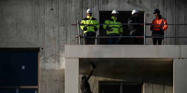 Costruzioni in calo: dopo due anni di crisi, i primi segnali di ripresa sono timidi