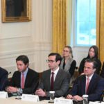 Presidente degli USA invita investitori petroliferi a sfruttare le riserve venezuelane: una strategia di diversificazione energetica