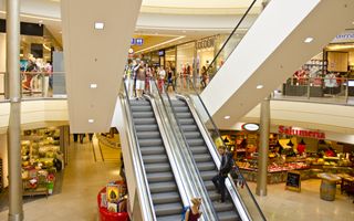 Fiducia dei consumatori negli Stati Uniti a febbraio sale a 91,2, oltre le aspettative