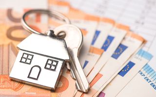 Mutui in bilico: tassi fissi salgono, variabili più economici ma raramente scelti