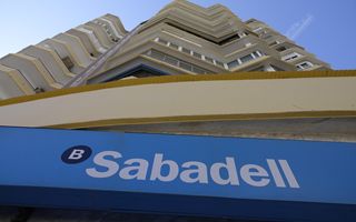 Banco Sabadell, Standard Ethics alza il rating ESG a "EE"