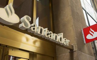 Banco Santander propone offerta a Webster, rafforza fiducia nel mercato bancario statunitense