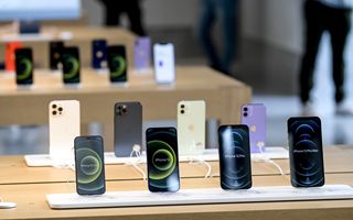 Apple supera le previsioni: vendite iPhone in Cina spingono risultati trimestrali oltre le aspettative