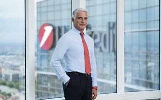 UniCredit: venti trimestri di crescita e l'inizio dell'era “Unlimited”