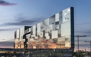 BNL prevede 819 milioni di euro di utile 2025 e lancia un nuovo piano strategico per il secondo semestre