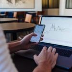 Plus500 apre il mercato delle scommesse predittive negli USA con nuovi contratti