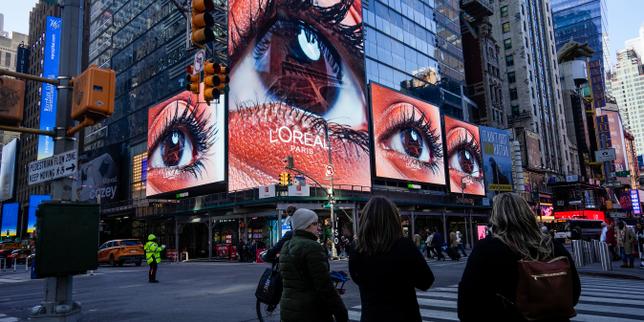 Cosmetici francesi negli USA: dazi doganali e la crescente sfida delle marche coreane