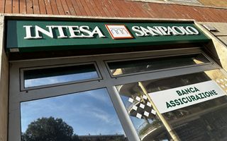Intesa Sanpaolo: piano strategico 2029 sostiene rating di credito, conferma stabilità