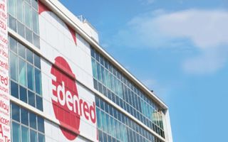 Edenred raggiunge EBITDA record 2025, superando le aspettative nonostante la crisi in Italia