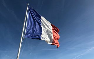Francia: deficit delle partite correnti sale a 0,6 miliardi di euro a dicembre 2025