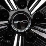 BYD sfida i dazi del 25 % sui veicoli elettrici importati dalla Cina