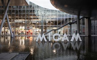 MICAM e MIPEL a Milano: la fiera che ridefinisce la scarpa con innovazione e sostenibilità per i giovani