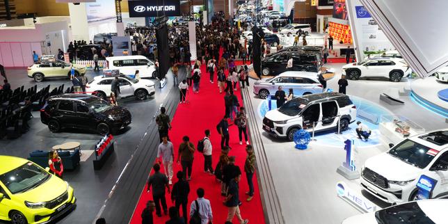 Frammentazione globale del mercato automobilistico: divergenze tecnologiche e impatti su Stellantis