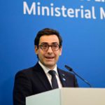 Vicepresidente UE Stéphane Séjourné lancia appello per una vera preferenza europea: 1.141 firmatari