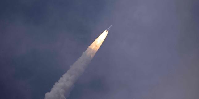 Ariane 6 lancia con successo 32 satelliti di Amazon, conferma la potenza del razzo europeo