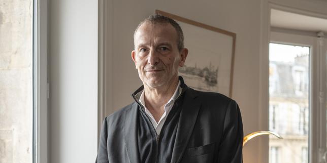 Conflitto tra Gilbert Cette e i sindacati: la pubblicazione di un libro controverso scuote le istituzioni