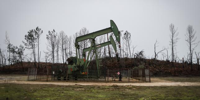 Petrolio in Francia: industriali chiedono di continuare l’estrazione nei sottosuoli dell’Hexagone