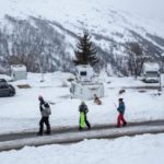 Caravaneige: il campeggio in alta quota che ridefinisce l’esperienza sciistica