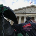 Giovani agricoltori si allontanano dalla FNSEA per aderire a una struttura più collaborativa.