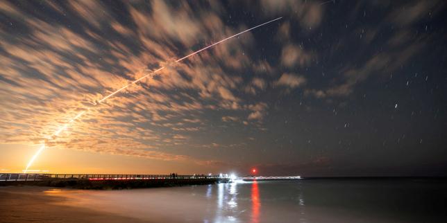 SpaceX e xAi si fondono: Elon Musk lancia un ambizioso progetto di IA nello spazio, ma gli analisti dubitano della sua fattibilità