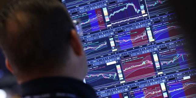 Protezionismo Trump: il PIL USA rallenta a 1,4 % nel Q4 2025