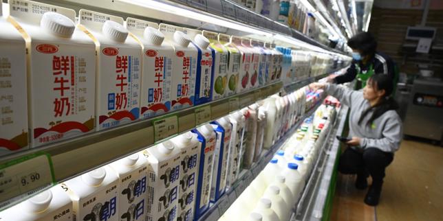 Cina impone dazi del 10% sui latticini europei per cinque anni