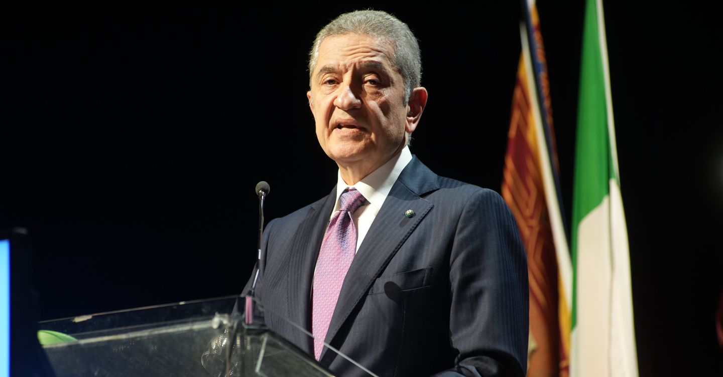 Richiesta urgente di testo originale per la rielaborazione SEO