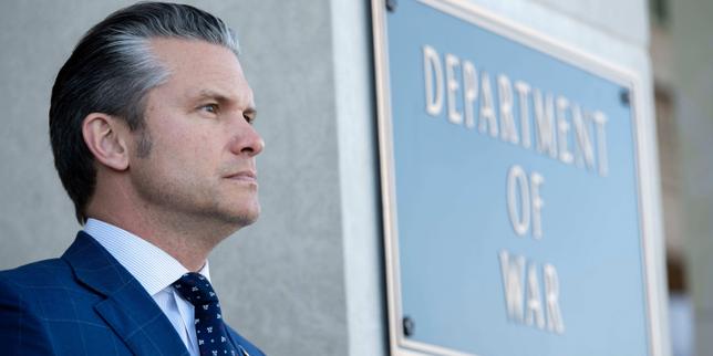 Pentagone impone ultimatum ad Anthropic: rimuovere le restrizioni su Claude o finire in lista nera