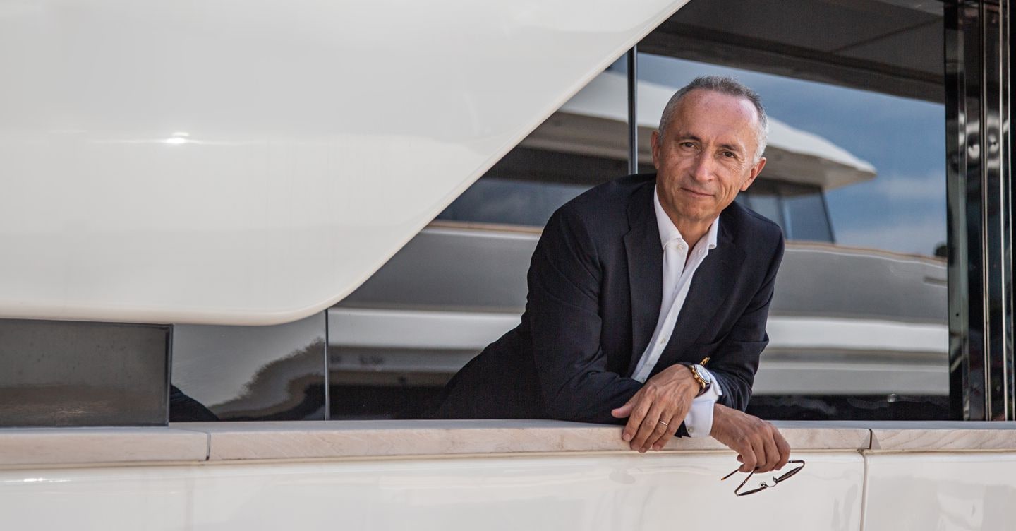 Ferretti registra crescita del 5 % nei ricavi da yacht nuovi e nomina Altus come consulente per l'OPA Kkcg